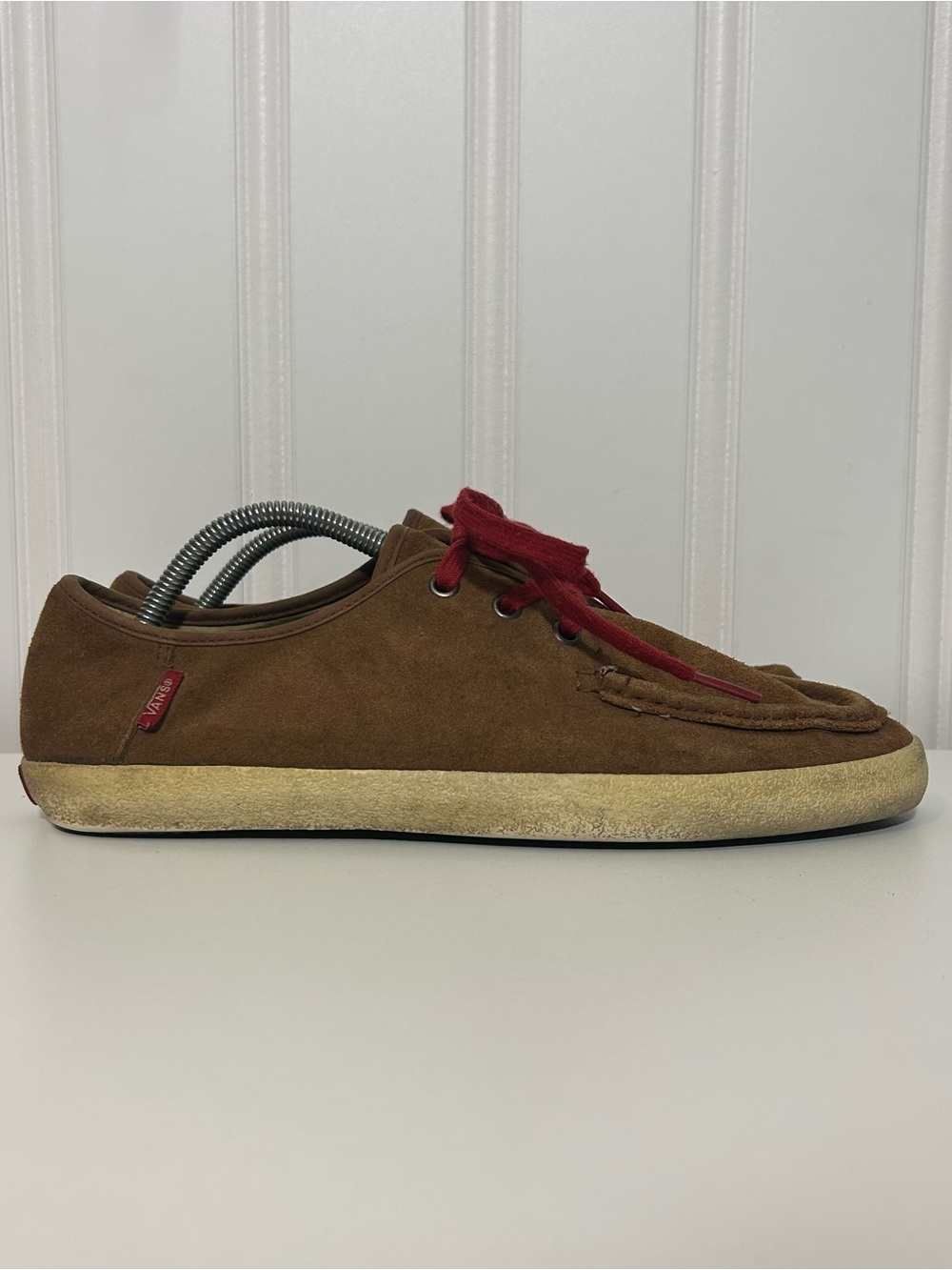 Vans rata vulc Men’s Brown Suede Loafer with Red Laces